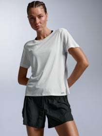 2XU Women's Aero Trail Tee Chalk