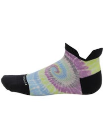 Feetures Elite Light Cushion No-Show Tab Socks