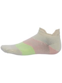Feetures Elite Ultra Light Cushion No Show Tab Socks
