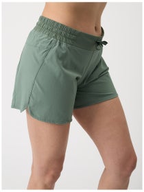 Patagonia Women's Nine Trails Shorts 6" Hemlock Green