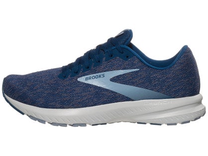brooks shoes non slip