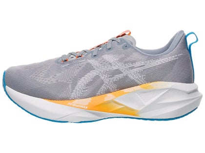 ASICS Novablast 5