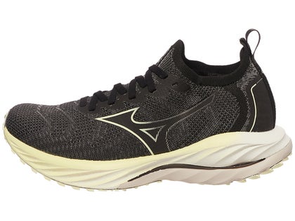 Mizuno Wave Neo Wind