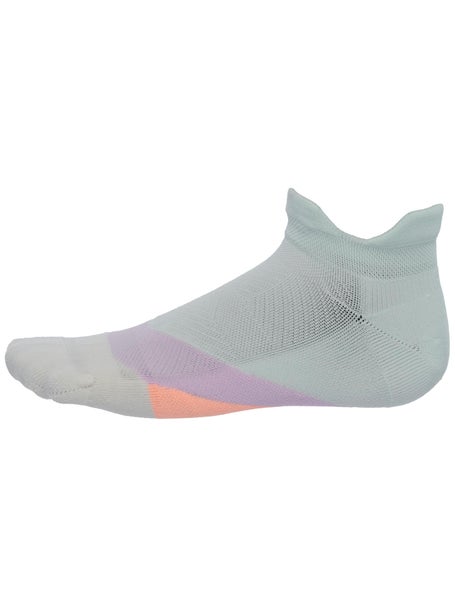 Feetures Elite Light Cushion No Show Tab Socks