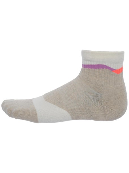 Feetures Trail Max Cushion Quarter Socks Mountain High