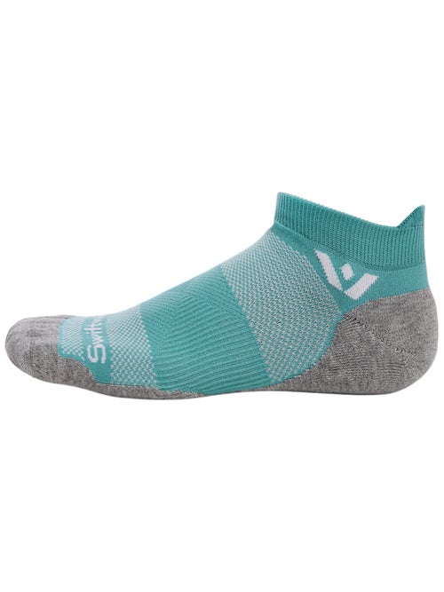 Swiftwick Maxus Zero Tab Socks