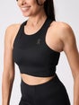 ON Women's Race Crop Black | Eclipse